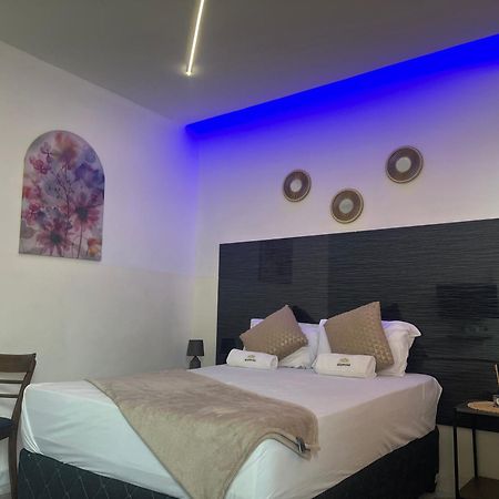 40 40 Accommodation Matola Bagian luar foto