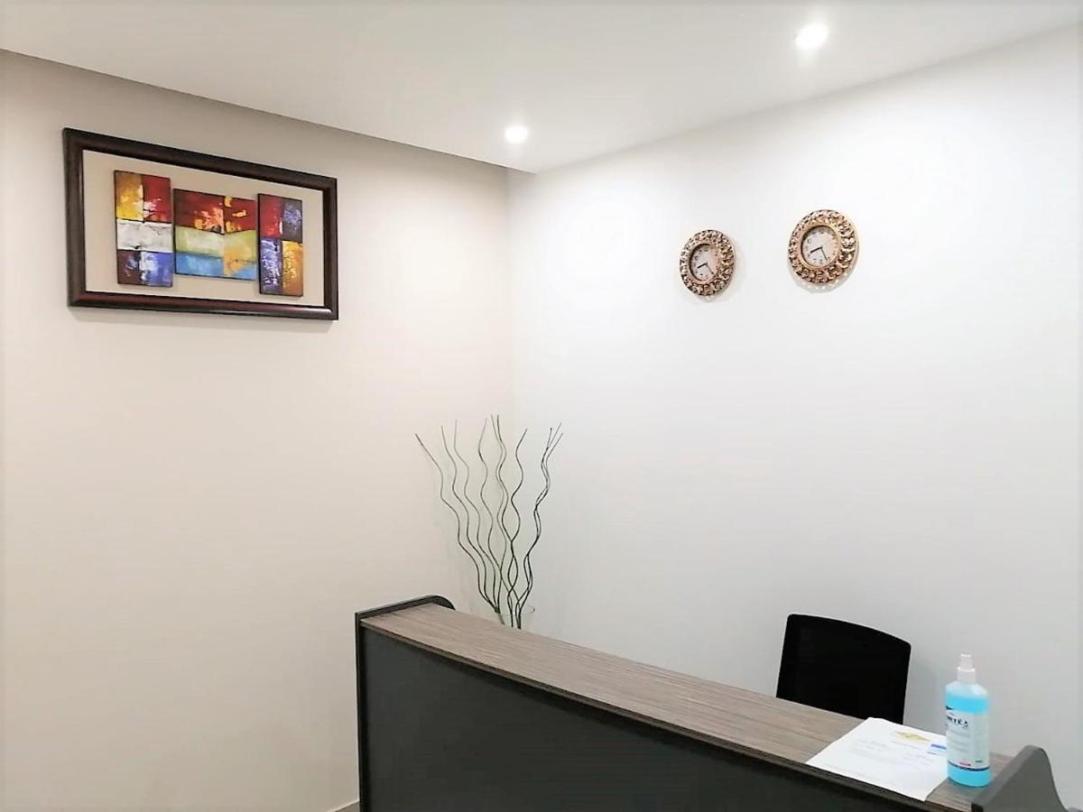 40 40 Accommodation Matola Bagian luar foto