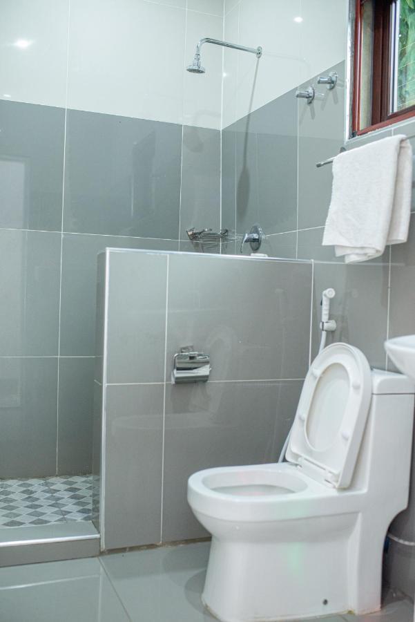 40 40 Accommodation Matola Bagian luar foto