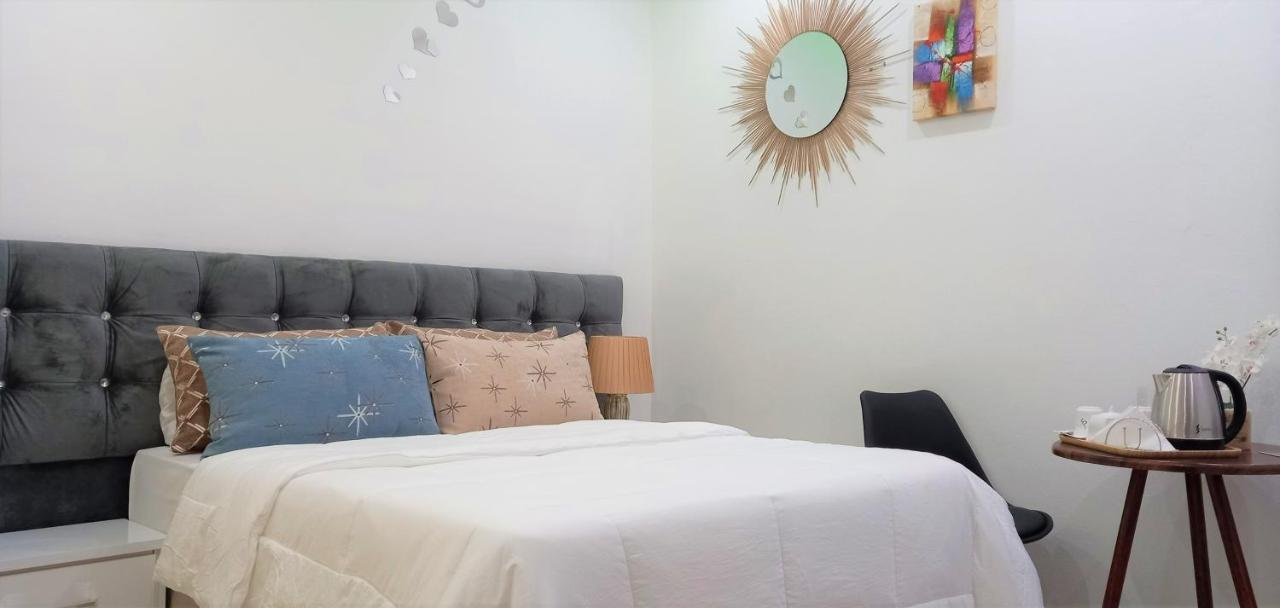 40 40 Accommodation Matola Bagian luar foto