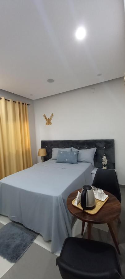 40 40 Accommodation Matola Bagian luar foto