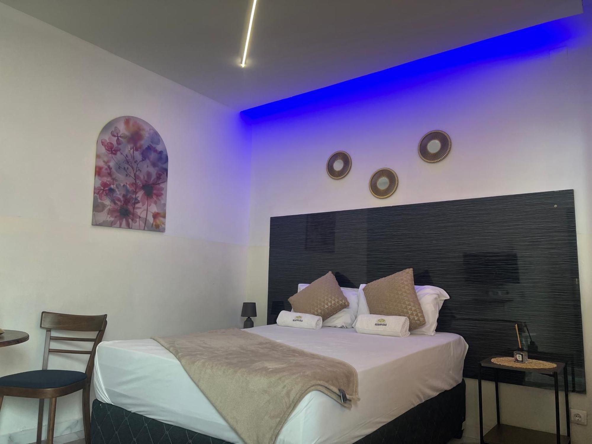 40 40 Accommodation Matola Bagian luar foto