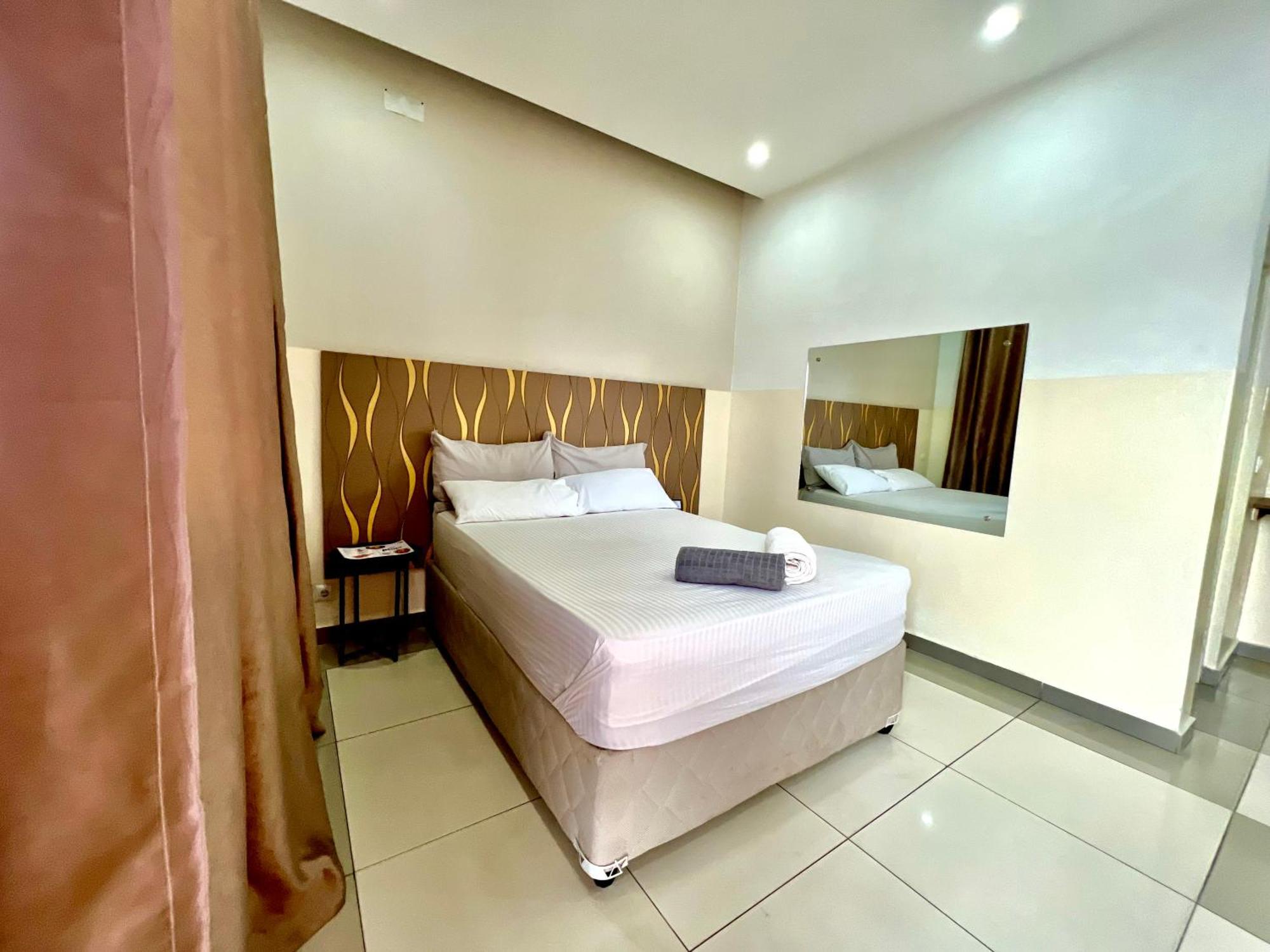 40 40 Accommodation Matola Bagian luar foto